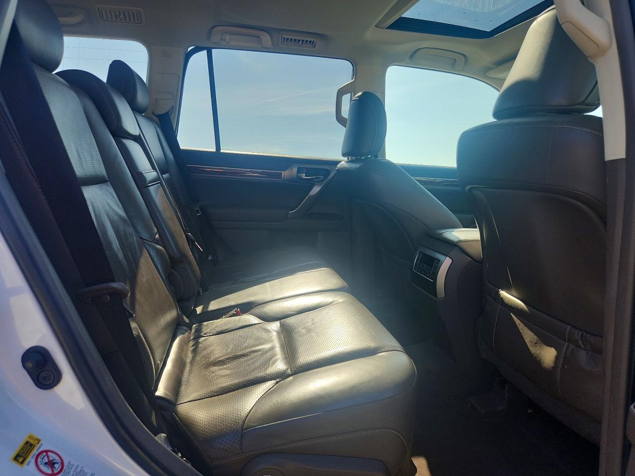 JTJBM7FX4C5048261 · 2012 LEXUS GX · 10/12