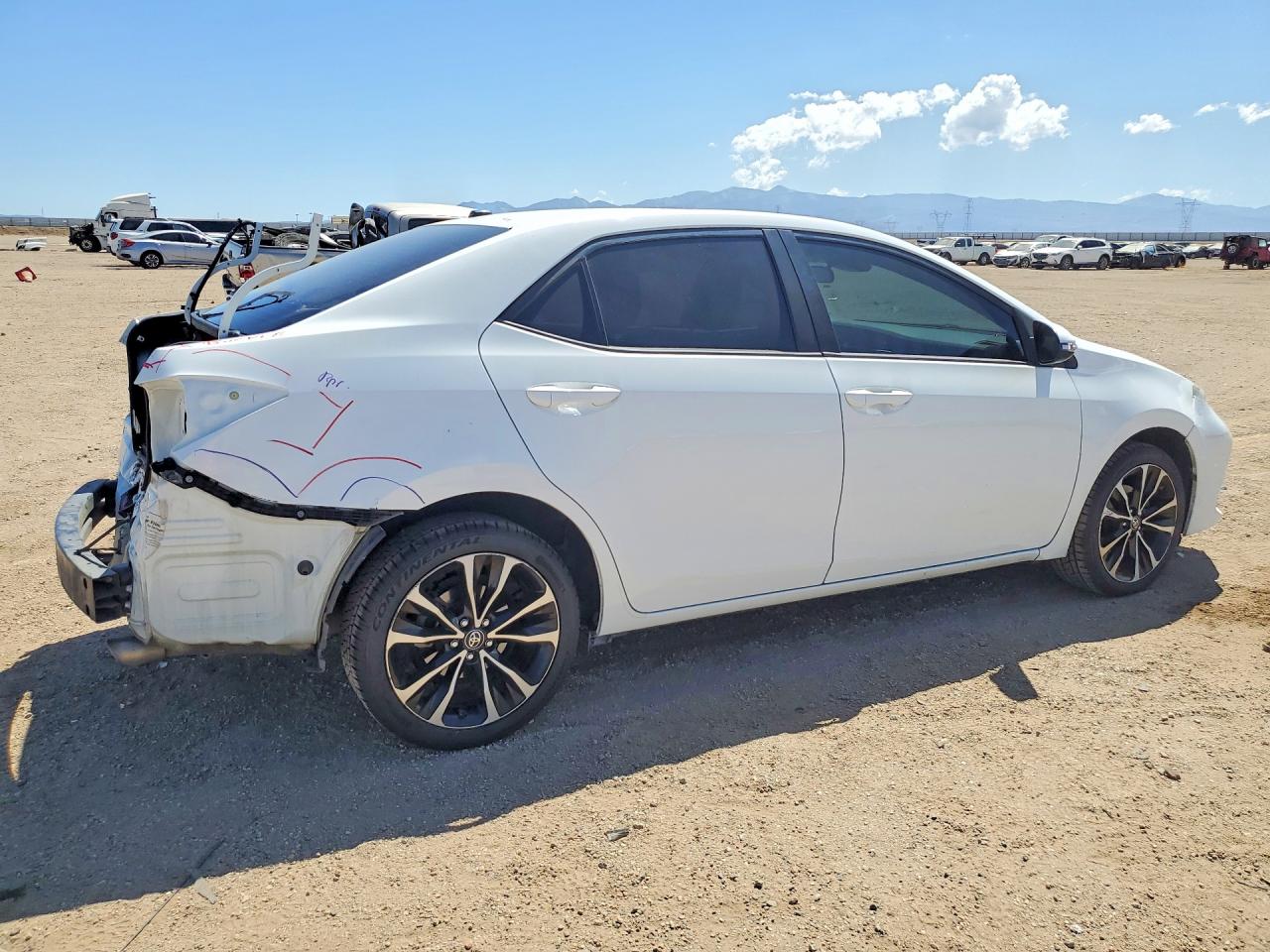5YFBURHE5JP829266 · 2018 TOYOTA COROLLA · 3/13