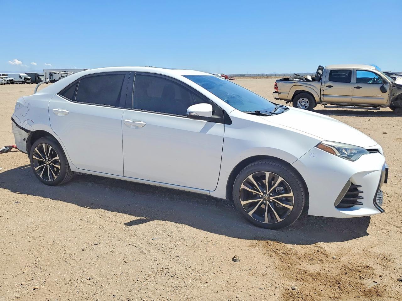 5YFBURHE5JP829266 · 2018 TOYOTA COROLLA · 4/13