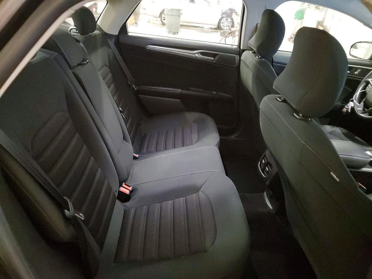 3FA6P0HD2JR158697 · 2018 FORD FUSION · 10/12