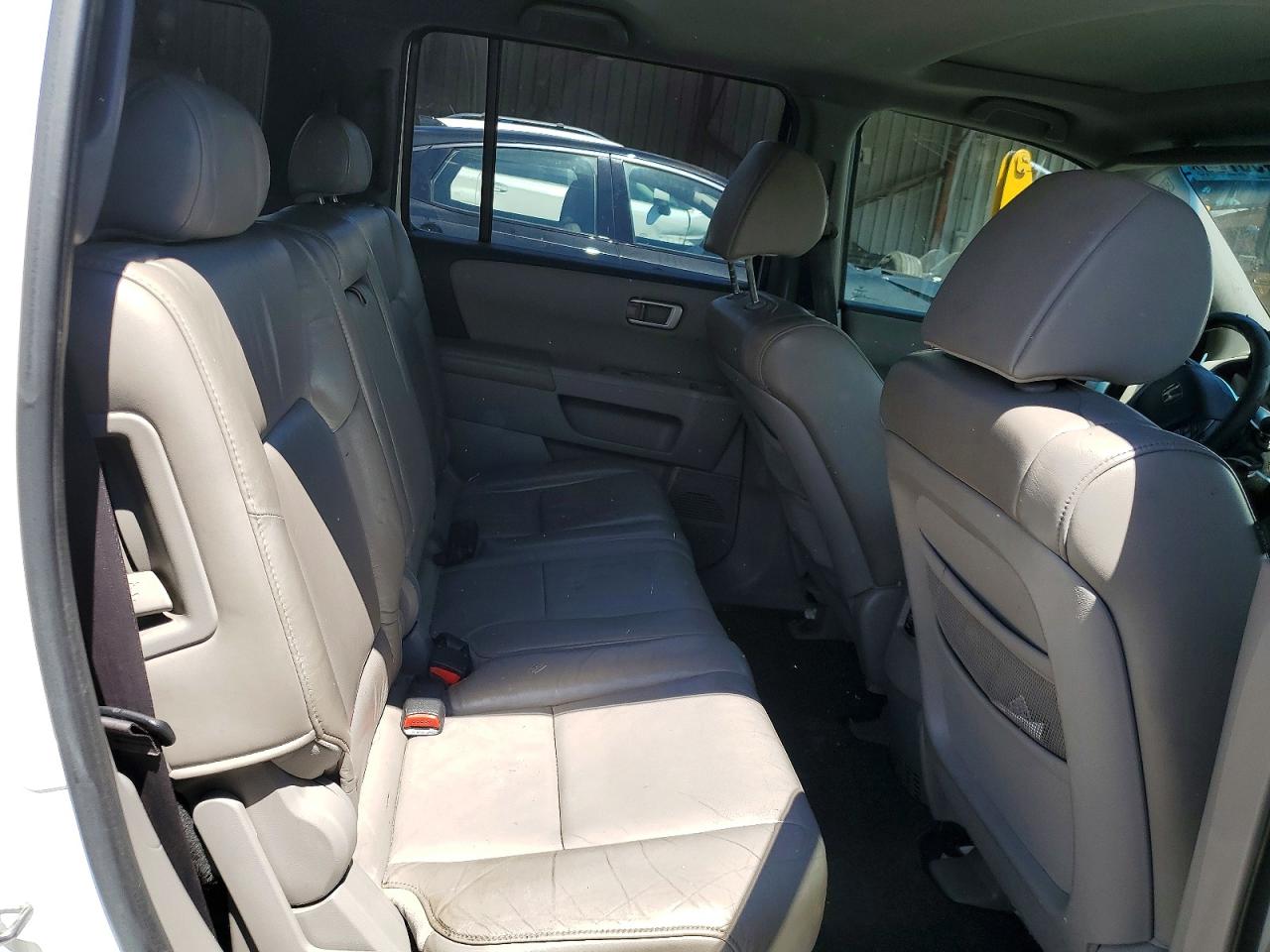 5FNYF3H5XBB028461 · 2011 HONDA PILOT · 10/12