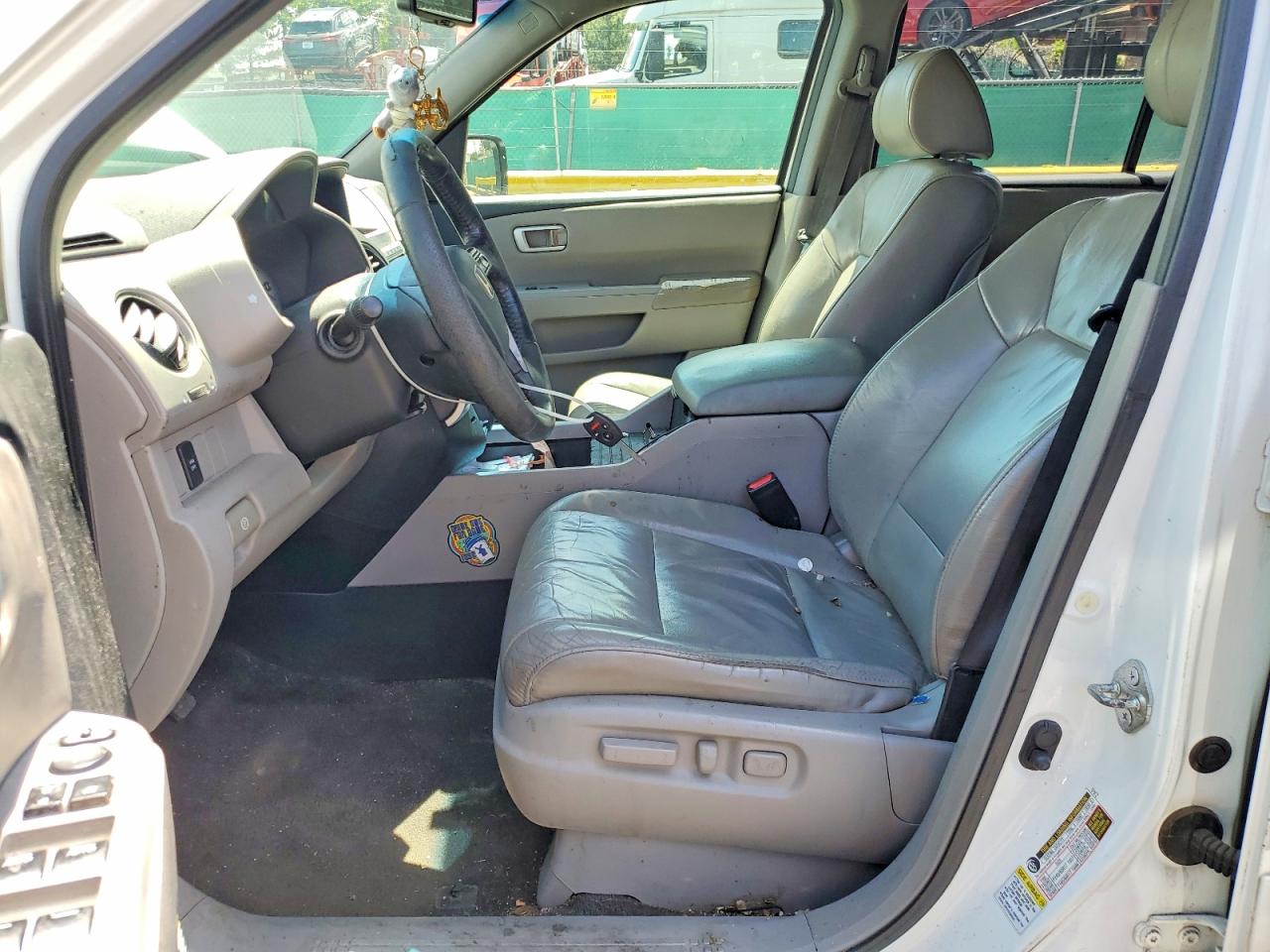 5FNYF3H5XBB028461 · 2011 HONDA PILOT · 7/12