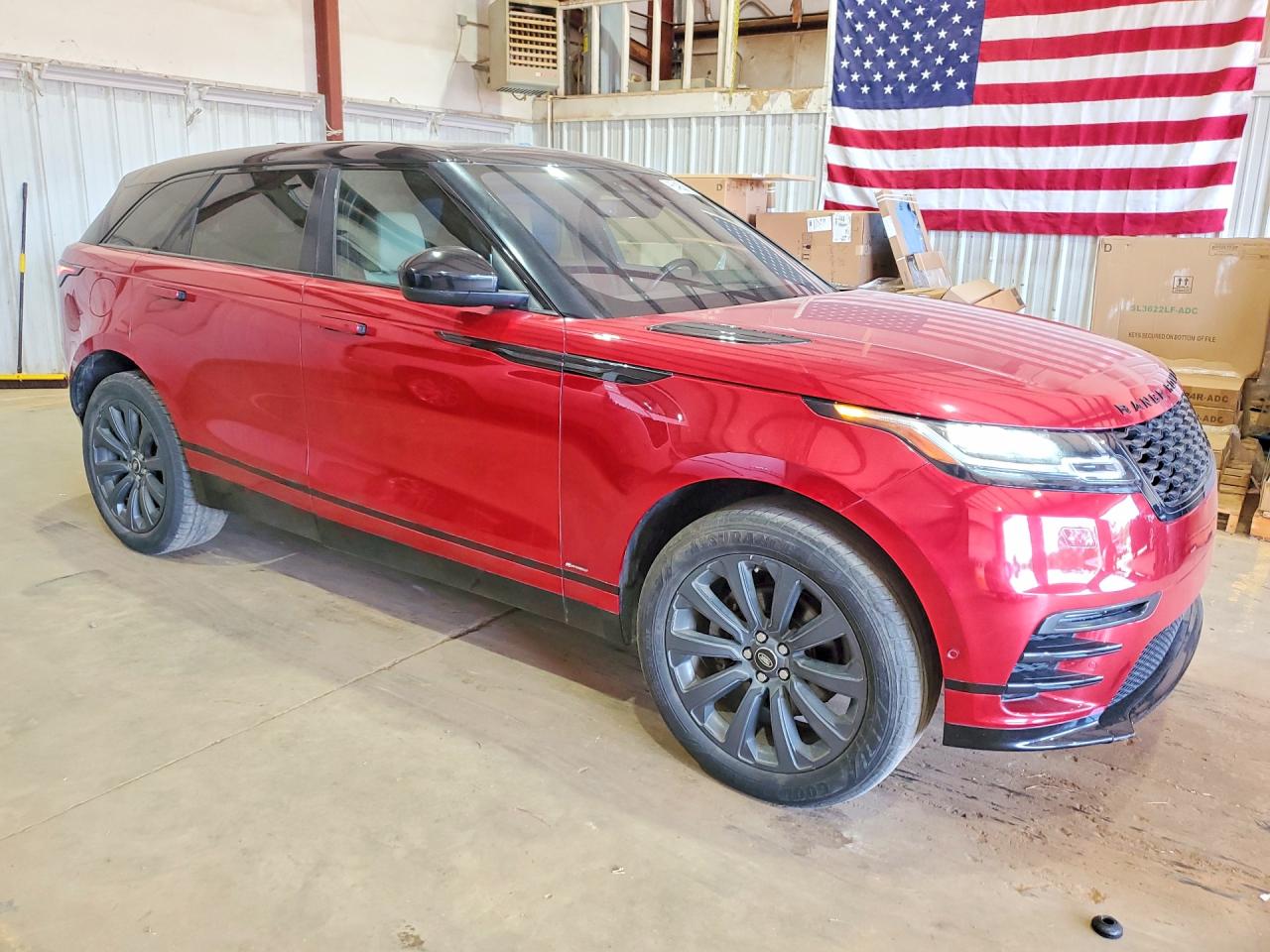 SALYL2RX8JA760137 · 2018 LAND ROVER RANGE ROVER VELAR · 4/12