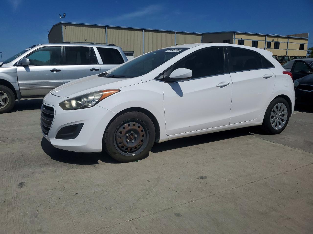 KMHD35LH9GU280782 · 2016 HYUNDAI ELANTRA GT
