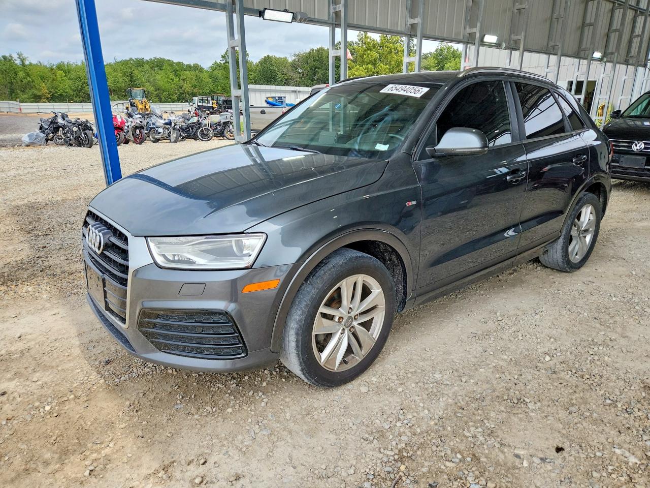WA1ECCFSXJR009092 · 2018 AUDI Q3