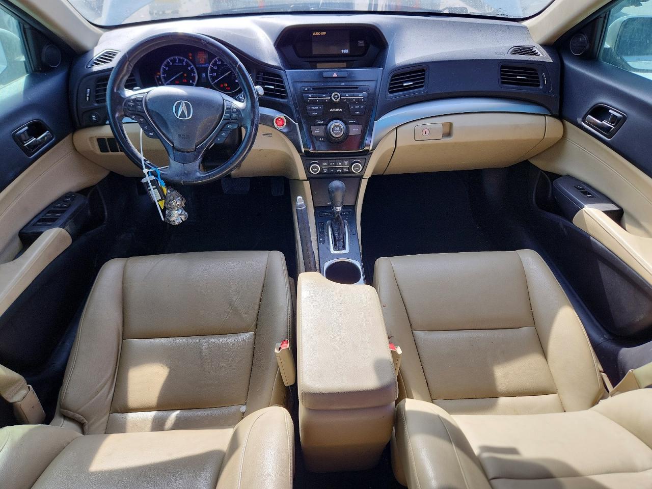 19UDE2F33HA014627 · 2017 ACURA ILX · 8/13