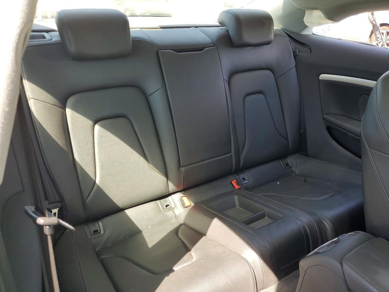 WAUMFAFR8FA052469 · 2015 AUDI A5 · 10/12