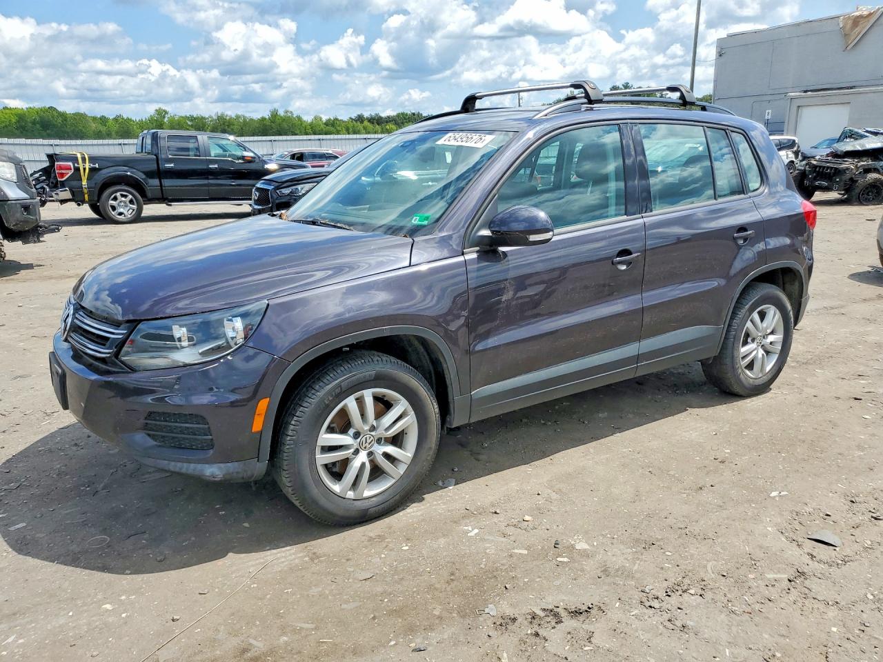 WVGAV7AXXGW514760 · 2016 VOLKSWAGEN TIGUAN