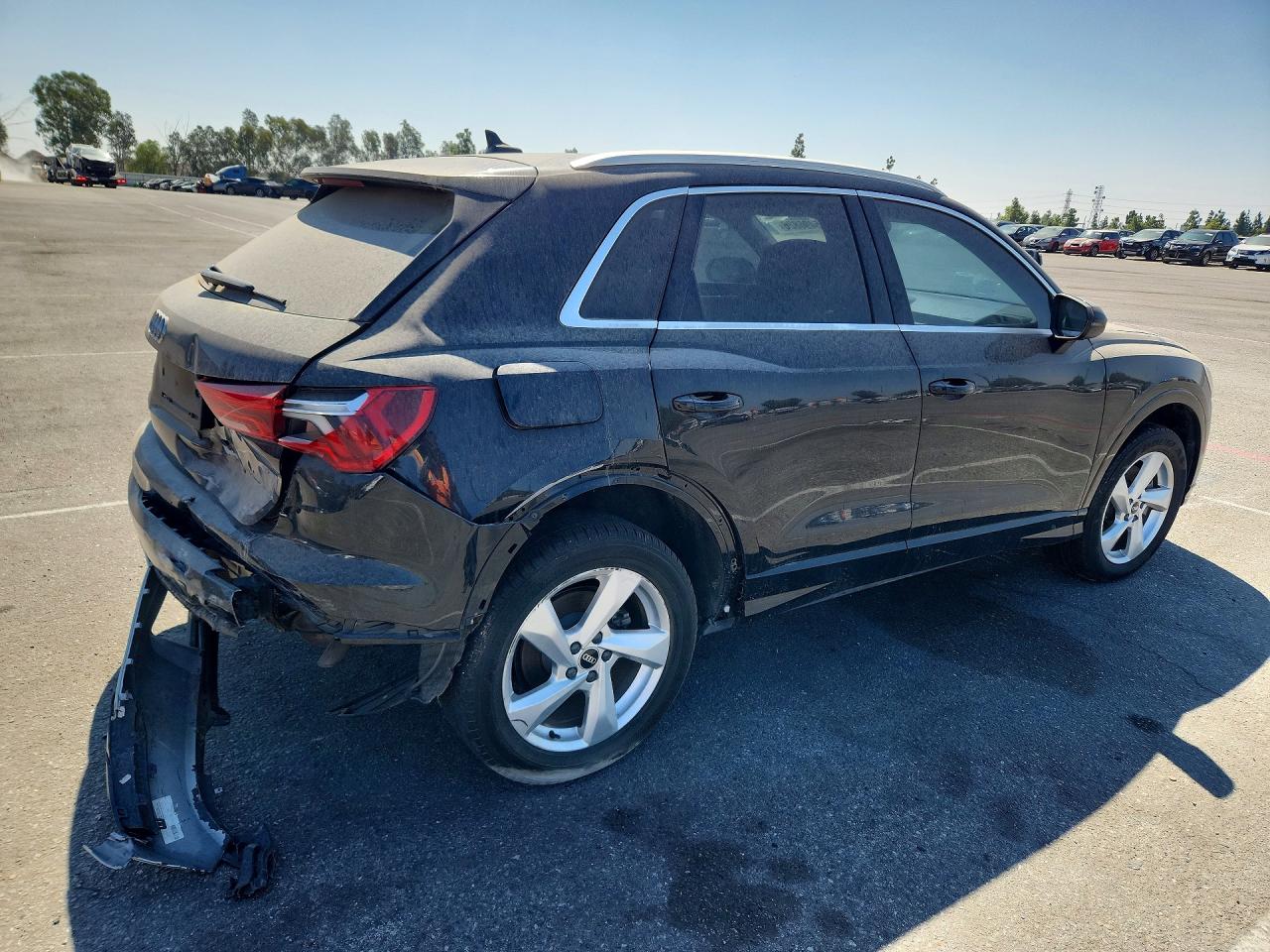 WA1AUCF3XM1132169 · 2021 AUDI Q3 · 3/13