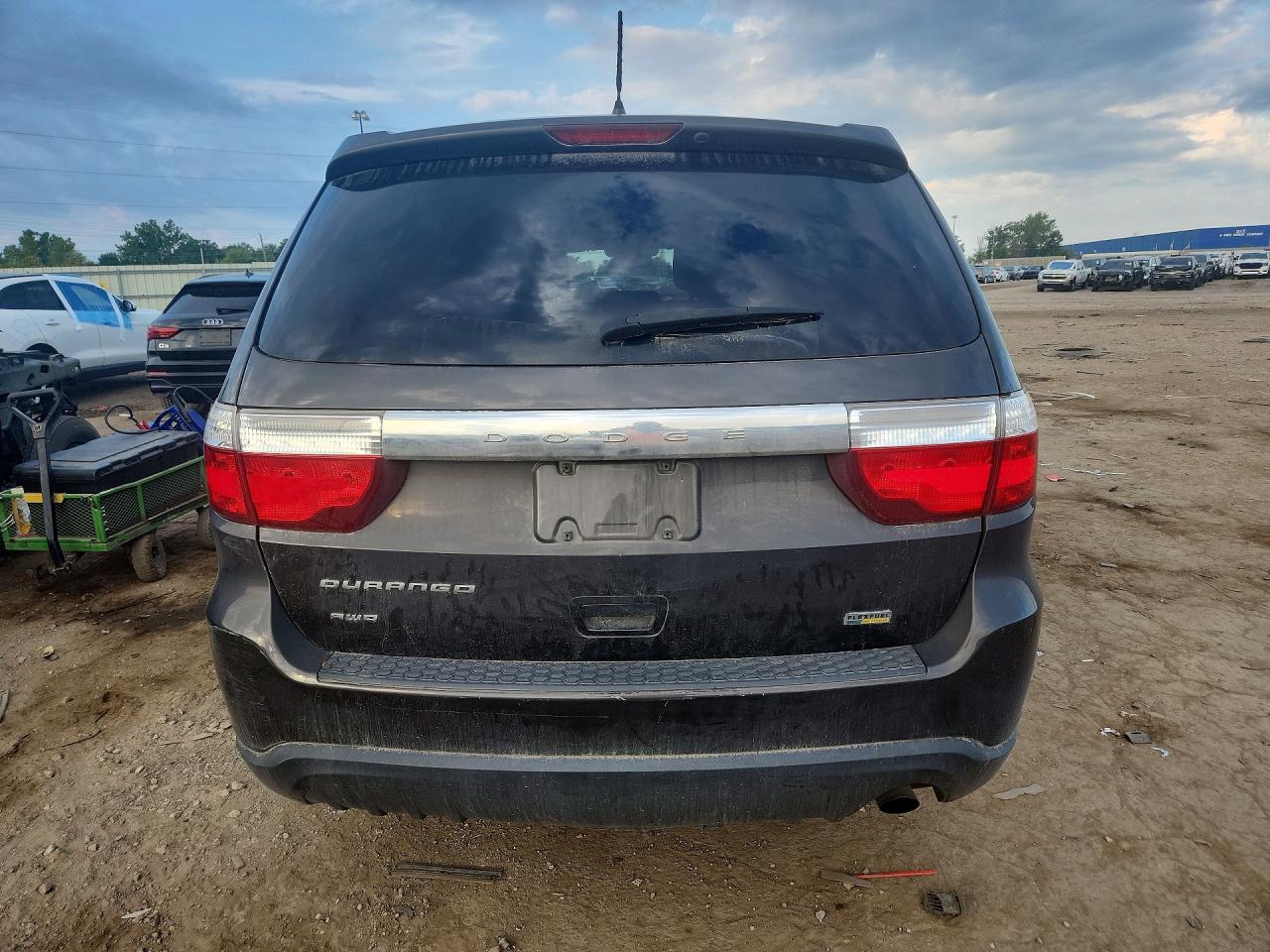 1D4RE2GG2BC684724 · 2011 DODGE DURANGO · 6/13