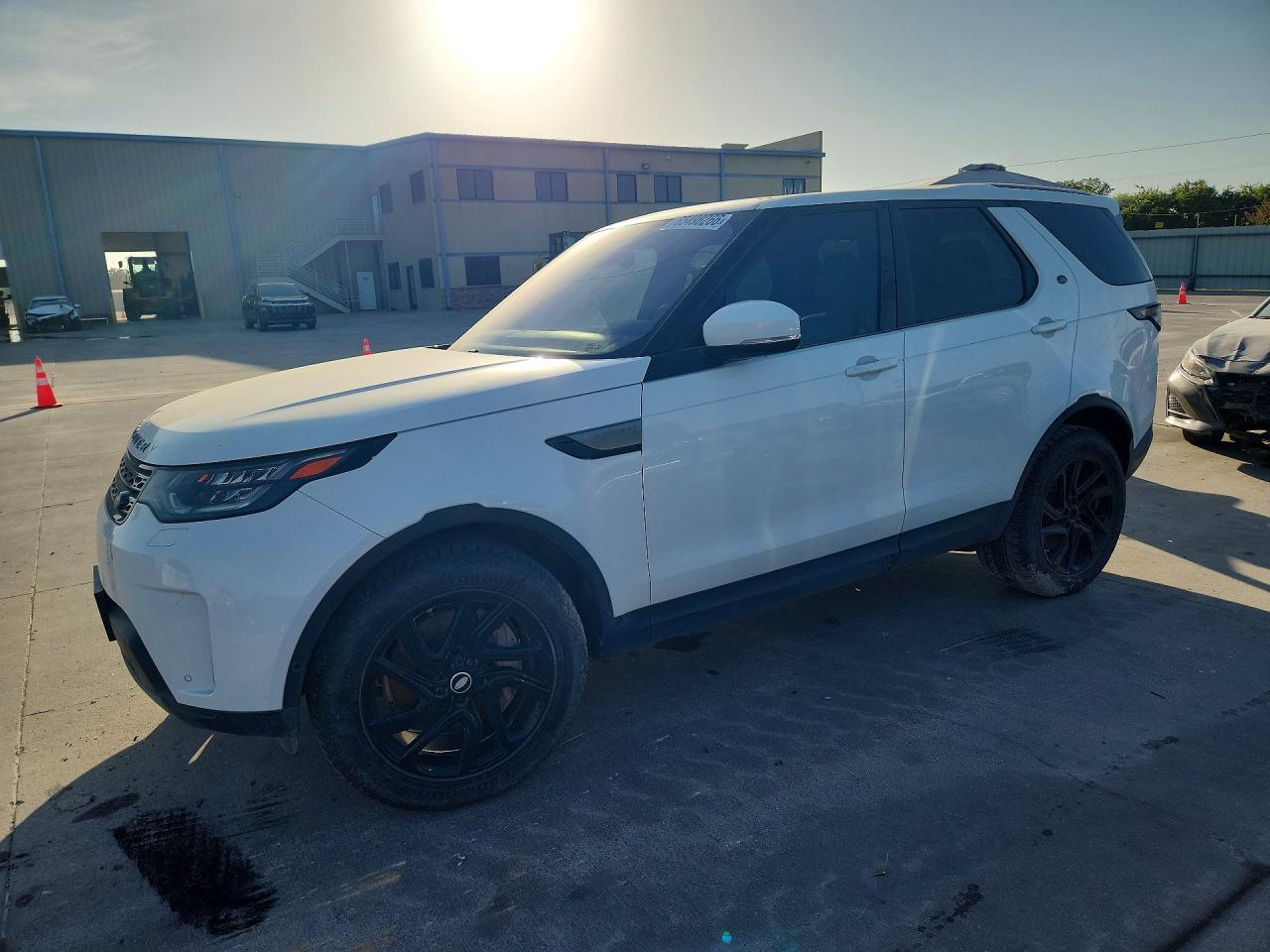 2020 LAND ROVER DISCOVERY