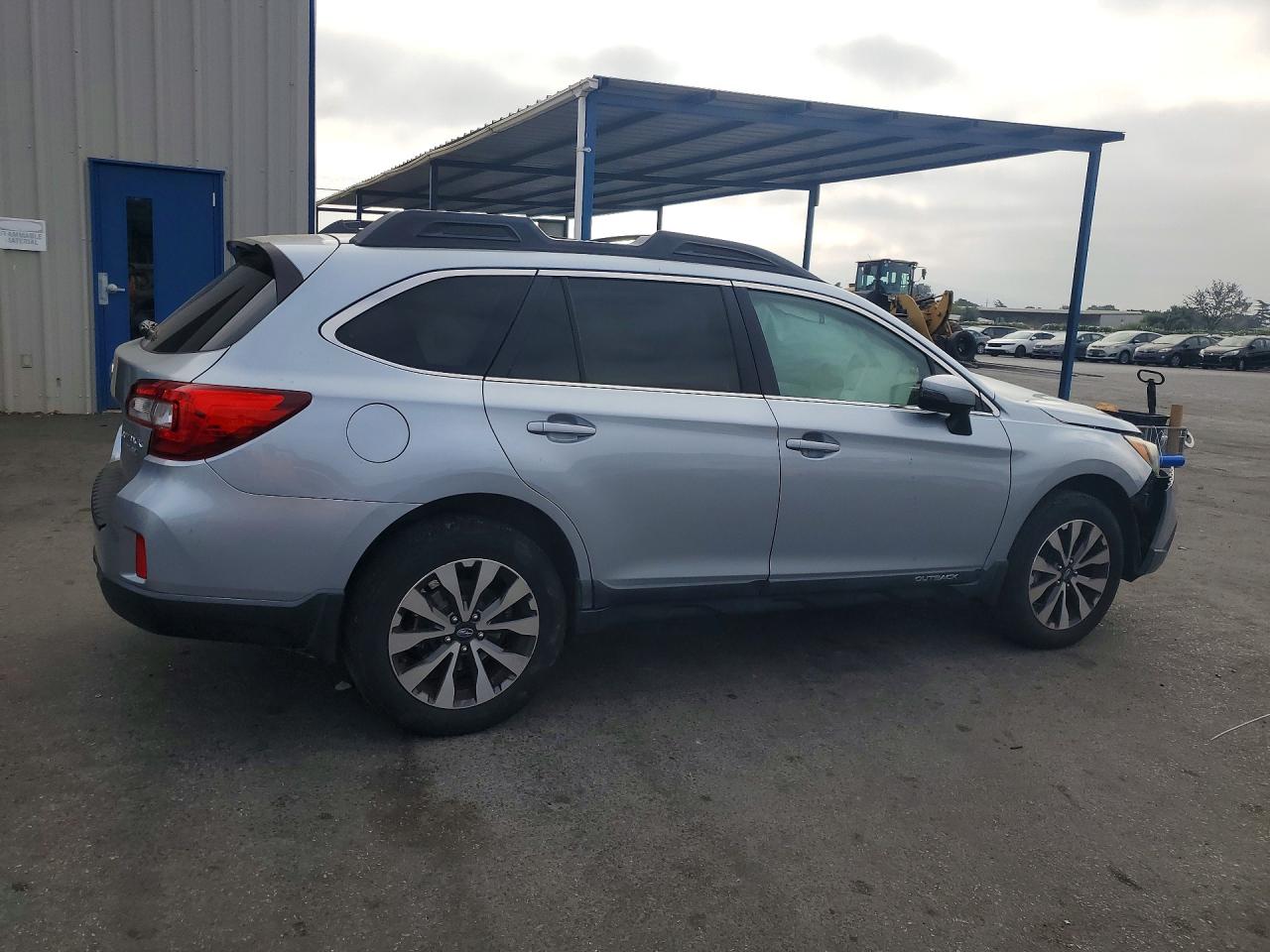4S4BSALC6F3203816 · 2015 SUBARU OUTBACK · 3/13