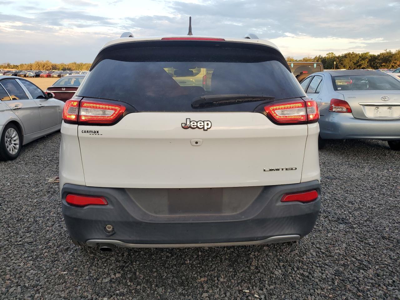 1C4PJLDB4FW670438 · 2015 JEEP CHEROKEE · 6/12