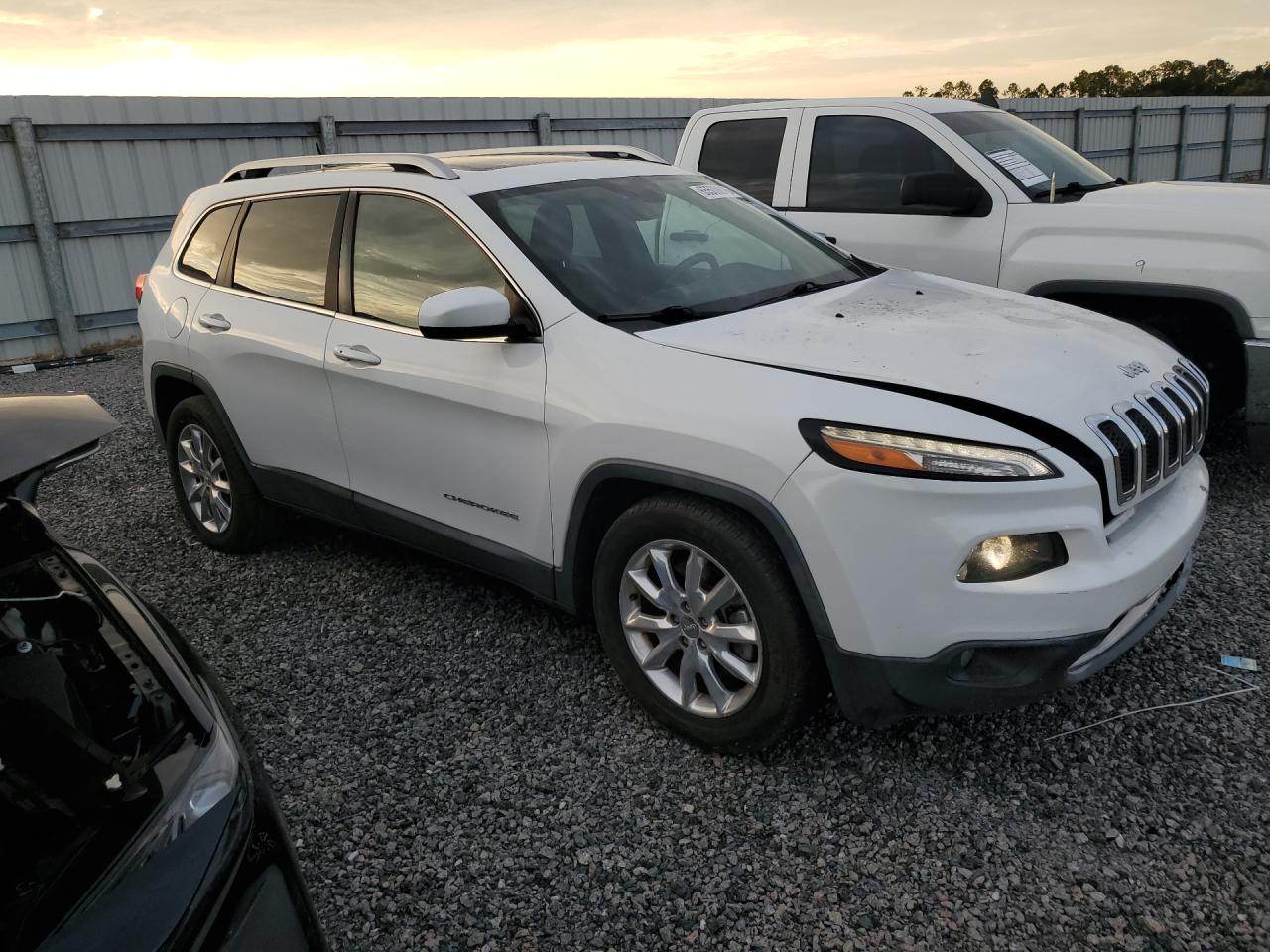 1C4PJLDB4FW670438 · 2015 JEEP CHEROKEE · 4/12