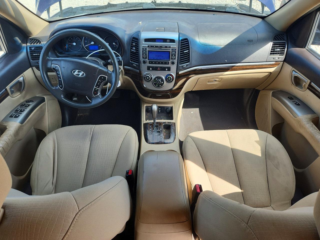 5NMSGDAB6AH380216 · 2010 HYUNDAI SANTA FE · 8/13