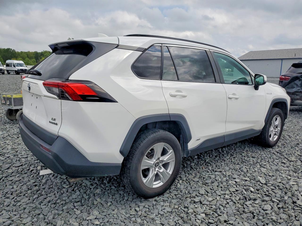4T3MWRFV3MU038699 · 2021 TOYOTA RAV4 · 3/13