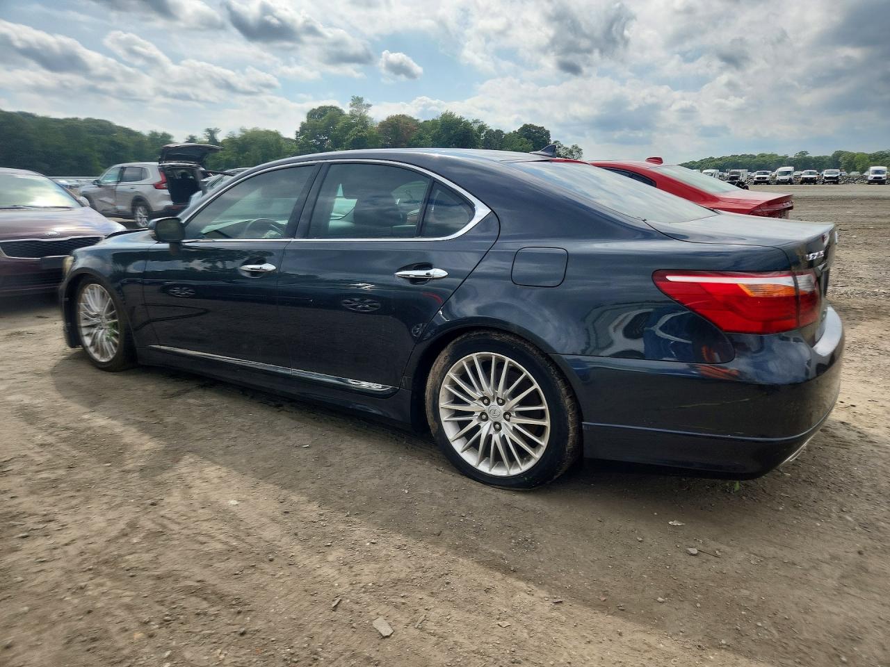 JTHBL5EF6A5097380 · 2010 LEXUS LS · 2/12