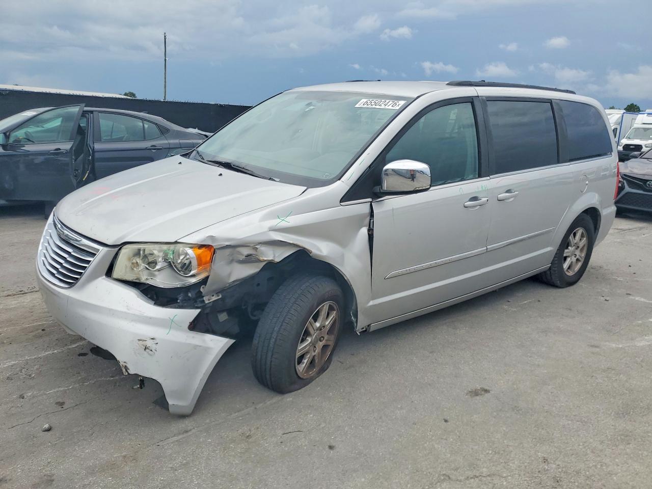 2C4RC1CG8CR150879 · 2012 CHRYSLER TOWN & COUNTRY
