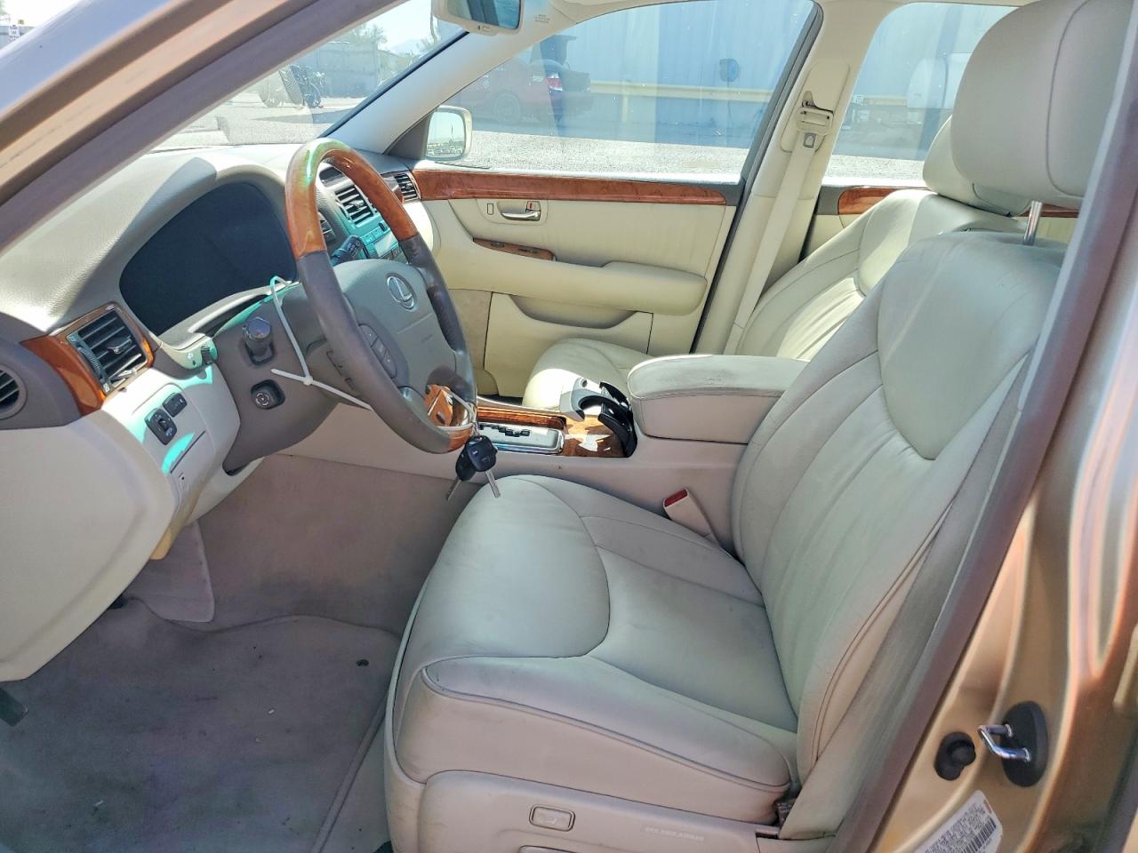 JTHBN30F810032999 · 2001 LEXUS LS · 7/12