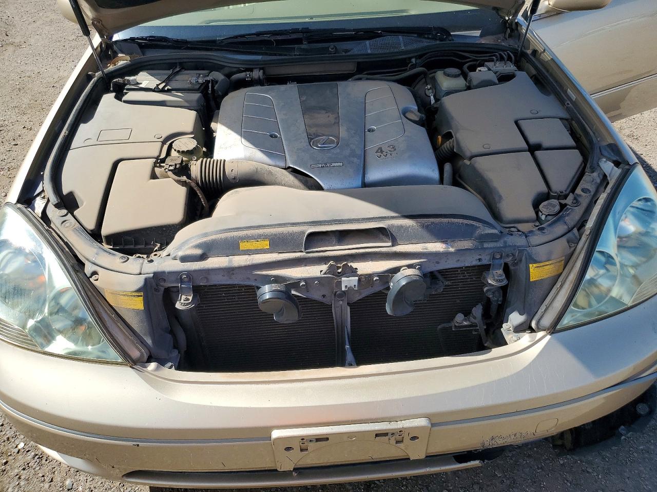 JTHBN30F810032999 · 2001 LEXUS LS · 11/12