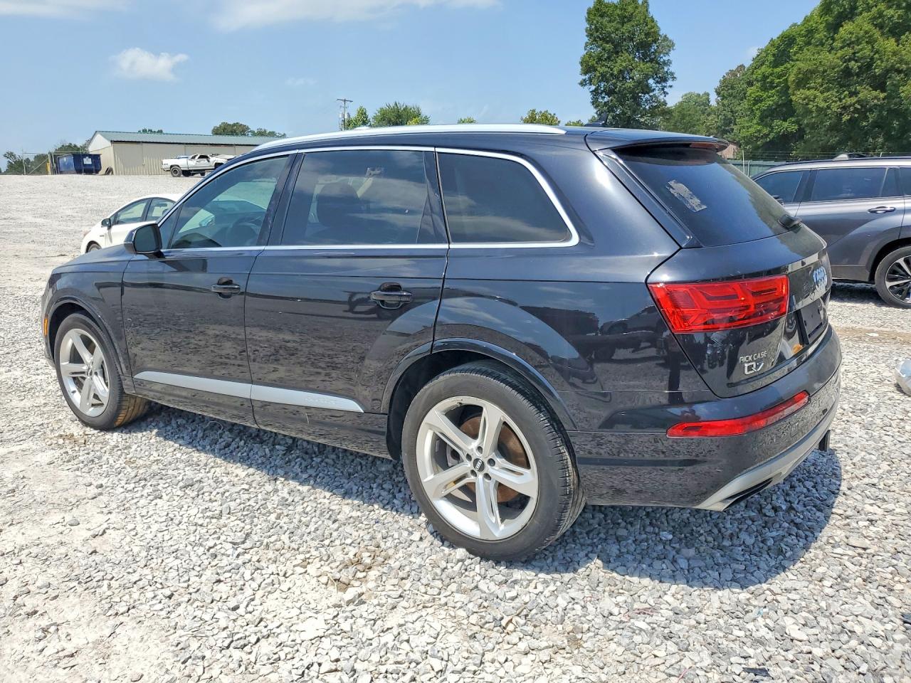 WA1VAAF74KD009285 · 2019 AUDI Q7 · 2/13