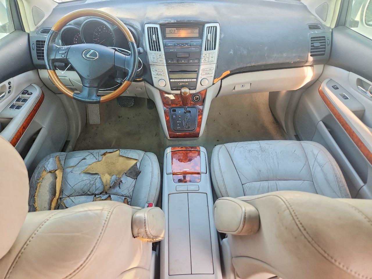 2T2GK31U49C074600 · 2009 LEXUS RX · 8/13