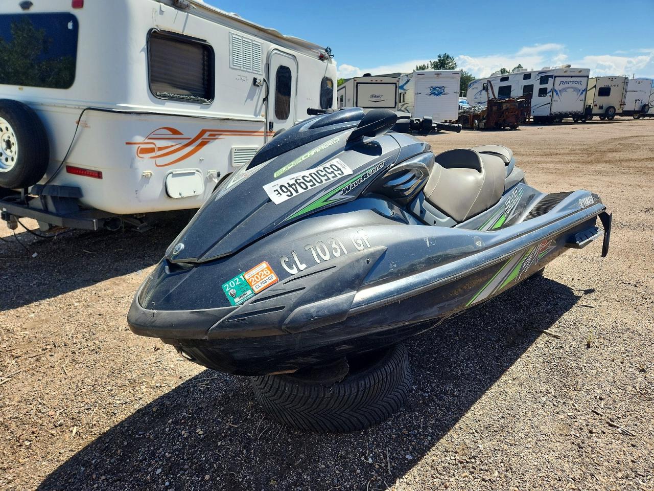 USYAMA4089E313 · 2013 YMA JET SKI · 2/10