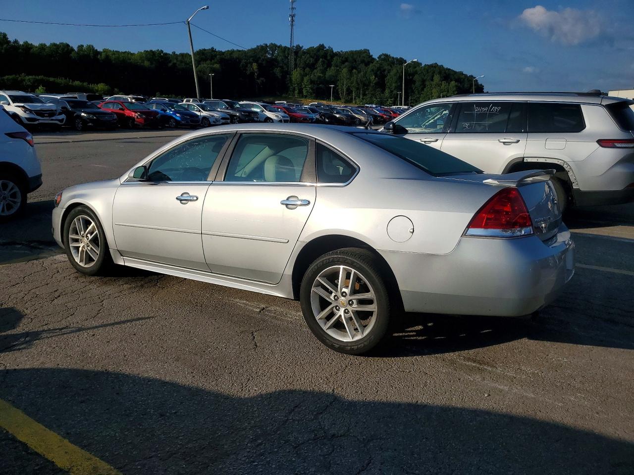 2G1WC5EM8A1155744 · 2010 CHEVROLET IMPALA · 2/13