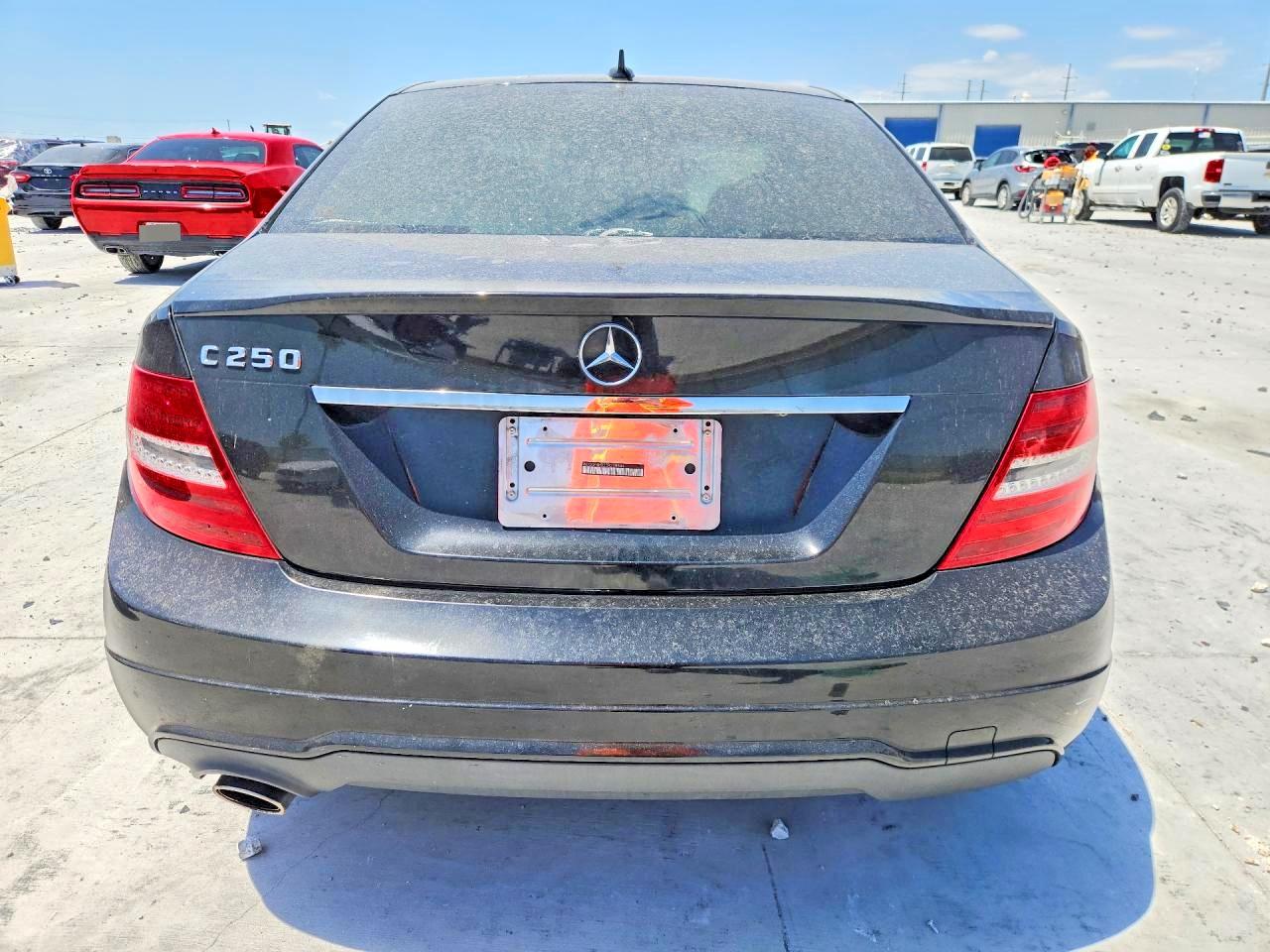 WDDGF4HB2CR238884 · 2012 MERCEDES-BENZ C · 6/13