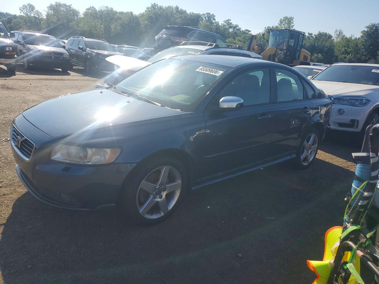 2010 VOLVO S40