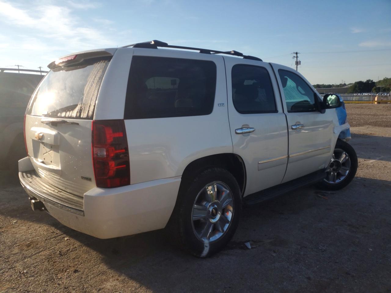 1GNUKCE0XAR184809 · 2010 CHEVROLET TAHOE · 3/13