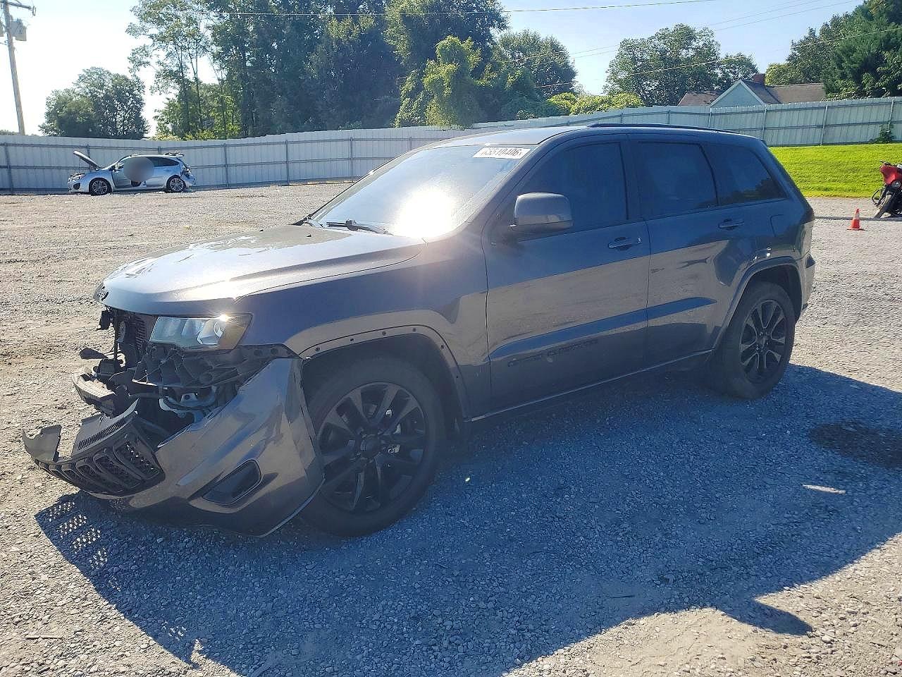 1C4RJEAG7HC915810 · 2017 JEEP GRAND CHEROKEE