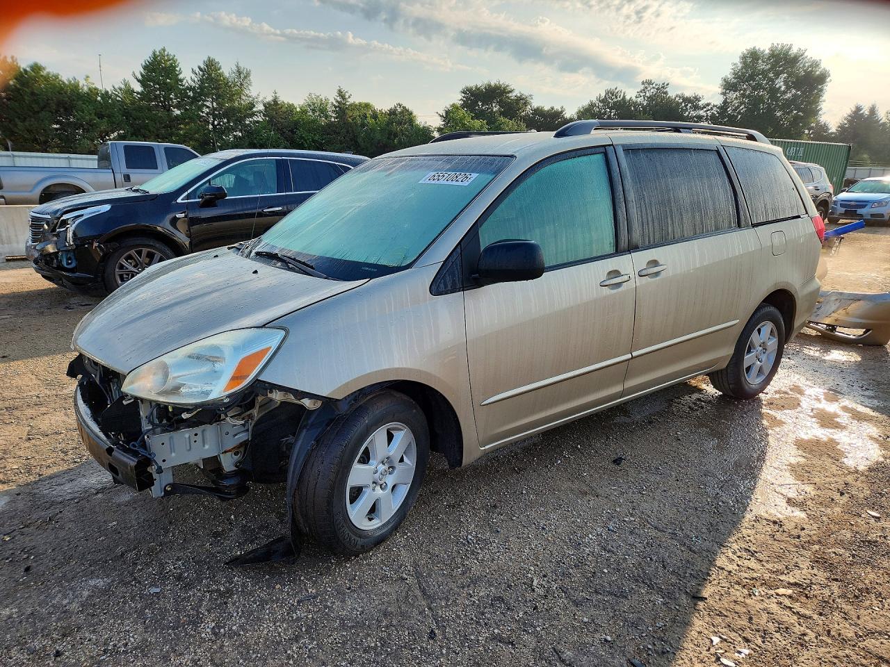 2005 TOYOTA SIENNA