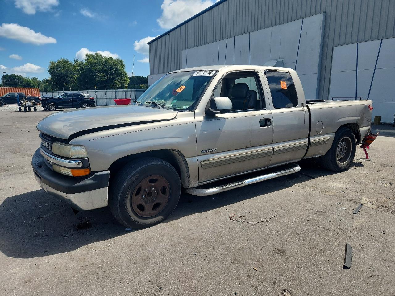 2GCEC19T3Y1138227 · 2000 CHEVROLET SILVERADO