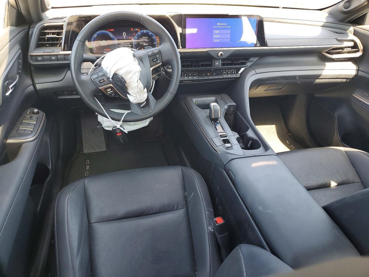 JTDAFAAF8P3002910 · 2023 TOYOTA CROWN · 8/13