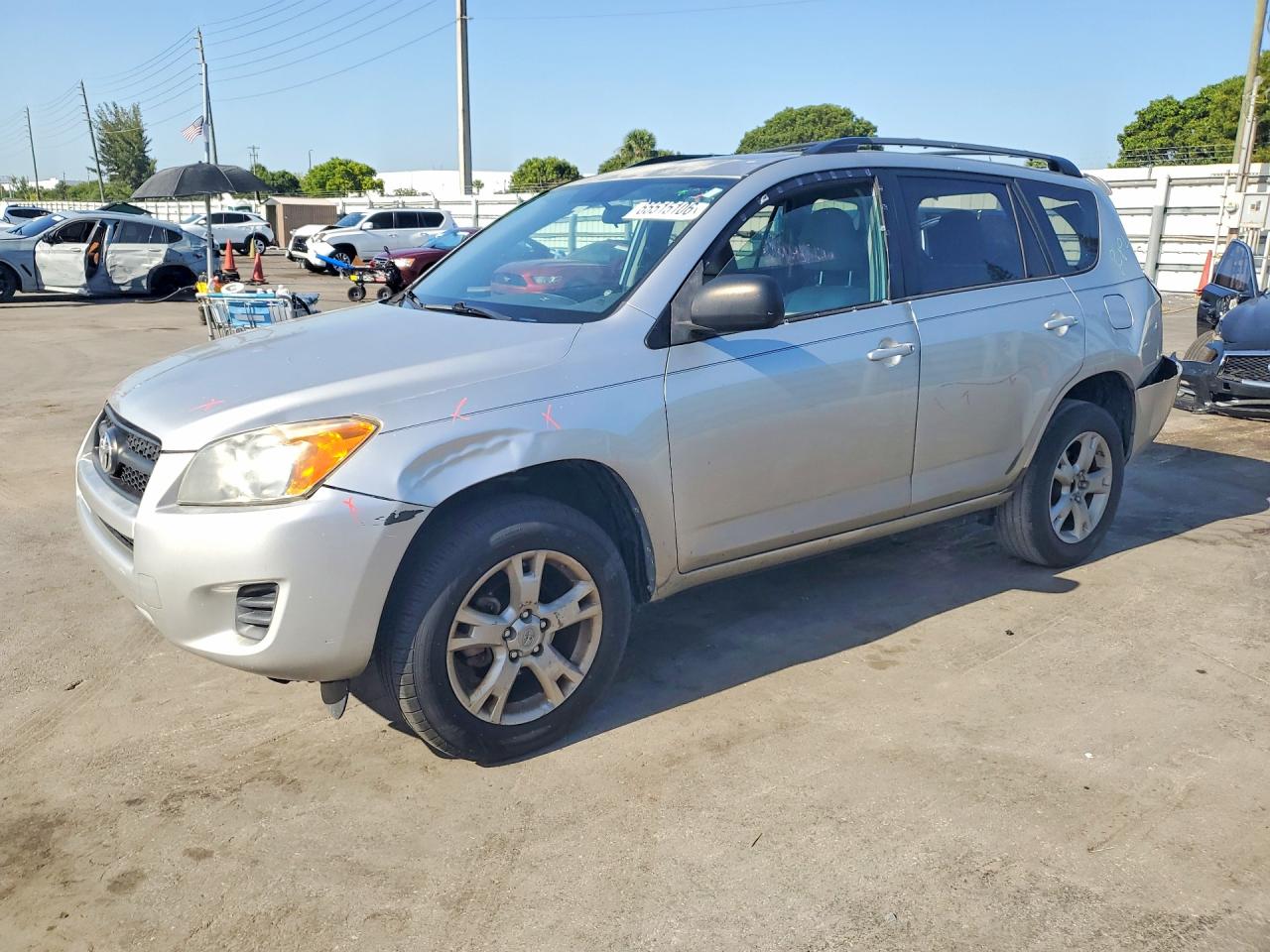 2T3ZF4DV9CW143256 · 2012 TOYOTA RAV4