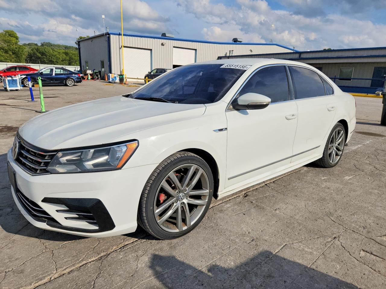 1VWDT7A3XHC008947 · 2017 VOLKSWAGEN PASSAT