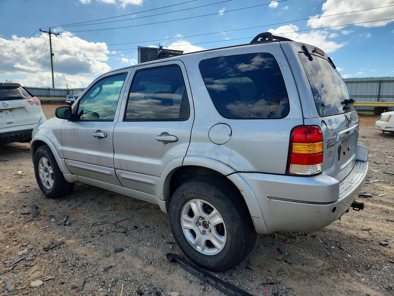1FMCU941X4KA44957 · 2004 FORD ESCAPE · 2/13
