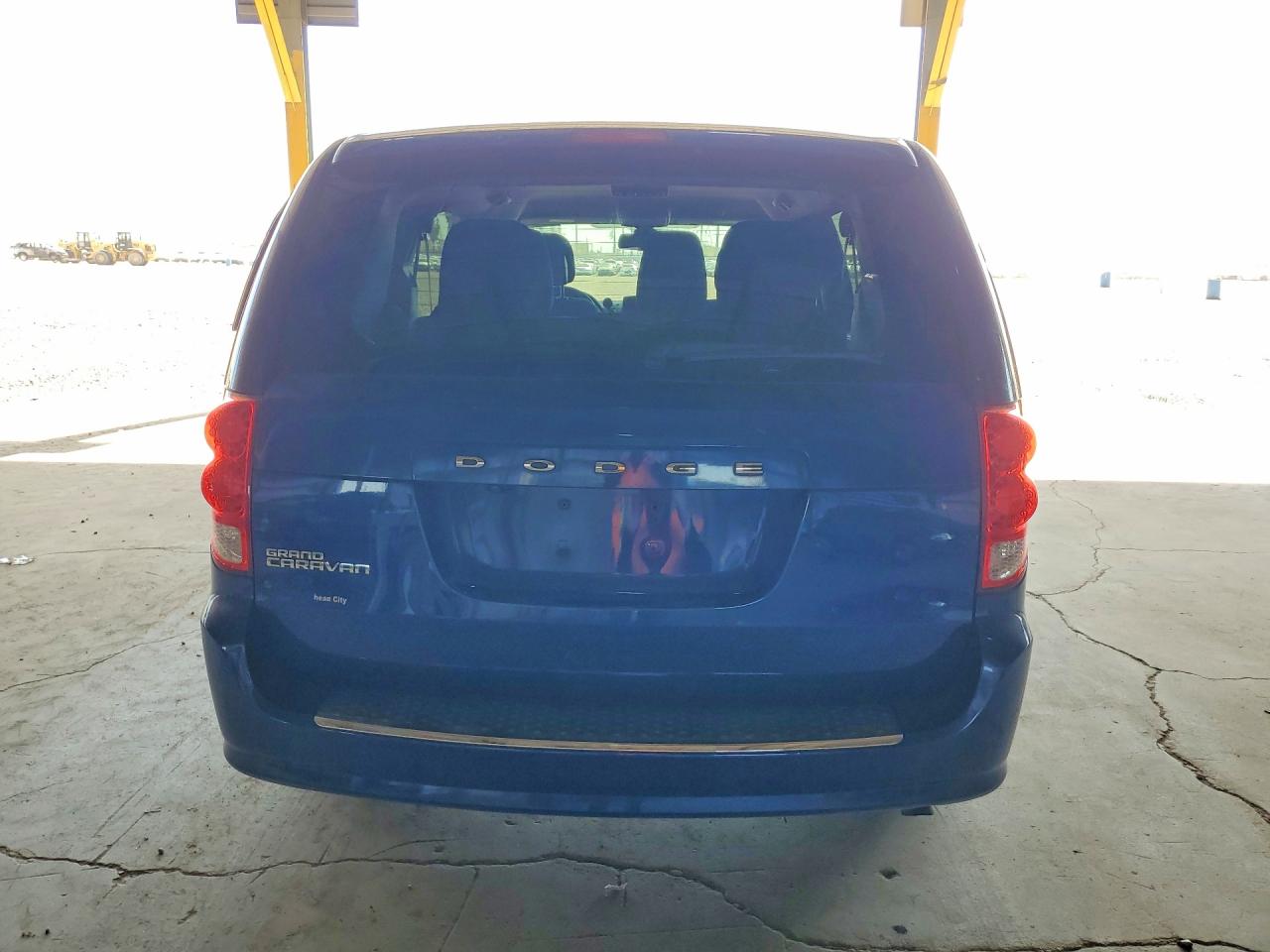 2C4RDGBG1KR504032 · 2019 DODGE GRAND CARAVAN · 6/13