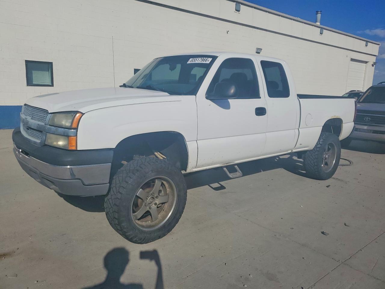 1GCEK19V95E175670 · 2005 CHEVROLET SILVERADO