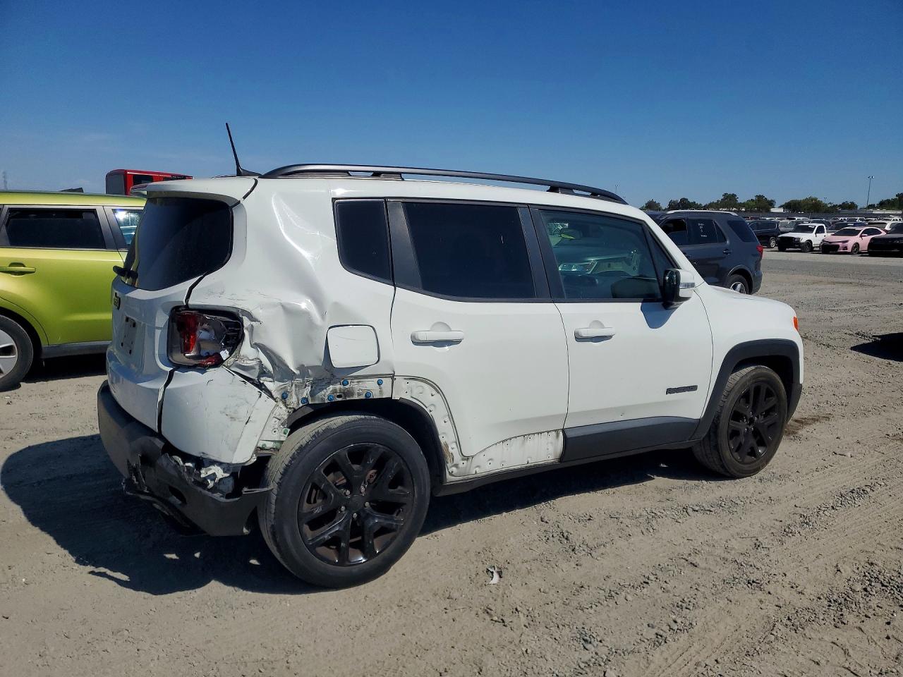 ZACCJABBXJPJ20072 · 2018 JEEP RENEGADE · 3/13
