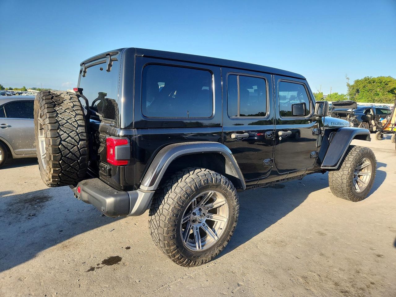 1C4HJXFGXLW300367 · 2020 JEEP WRANGLER UNLIMITED · 3/13