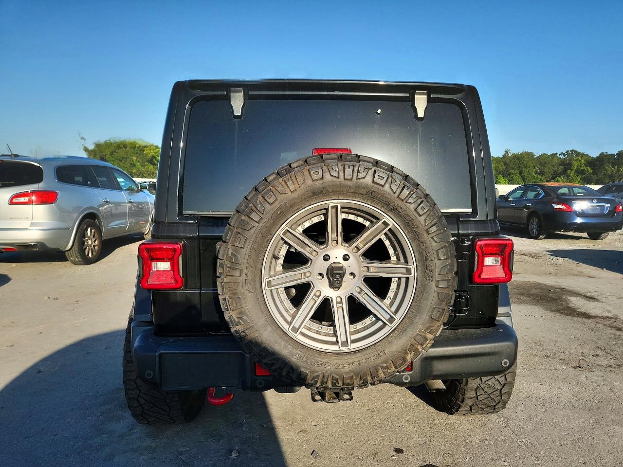 1C4HJXFGXLW300367 · 2020 JEEP WRANGLER UNLIMITED · 6/13
