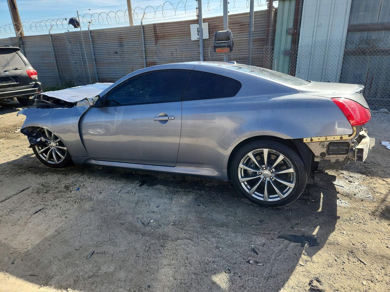 JNKCV64E58M127224 · 2008 INFINITI G37 · 2/12