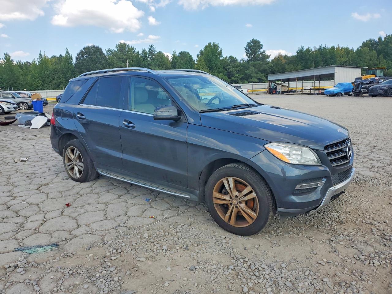 4JGDA5JB2FA478690 · 2015 MERCEDES-BENZ ML · 4/12