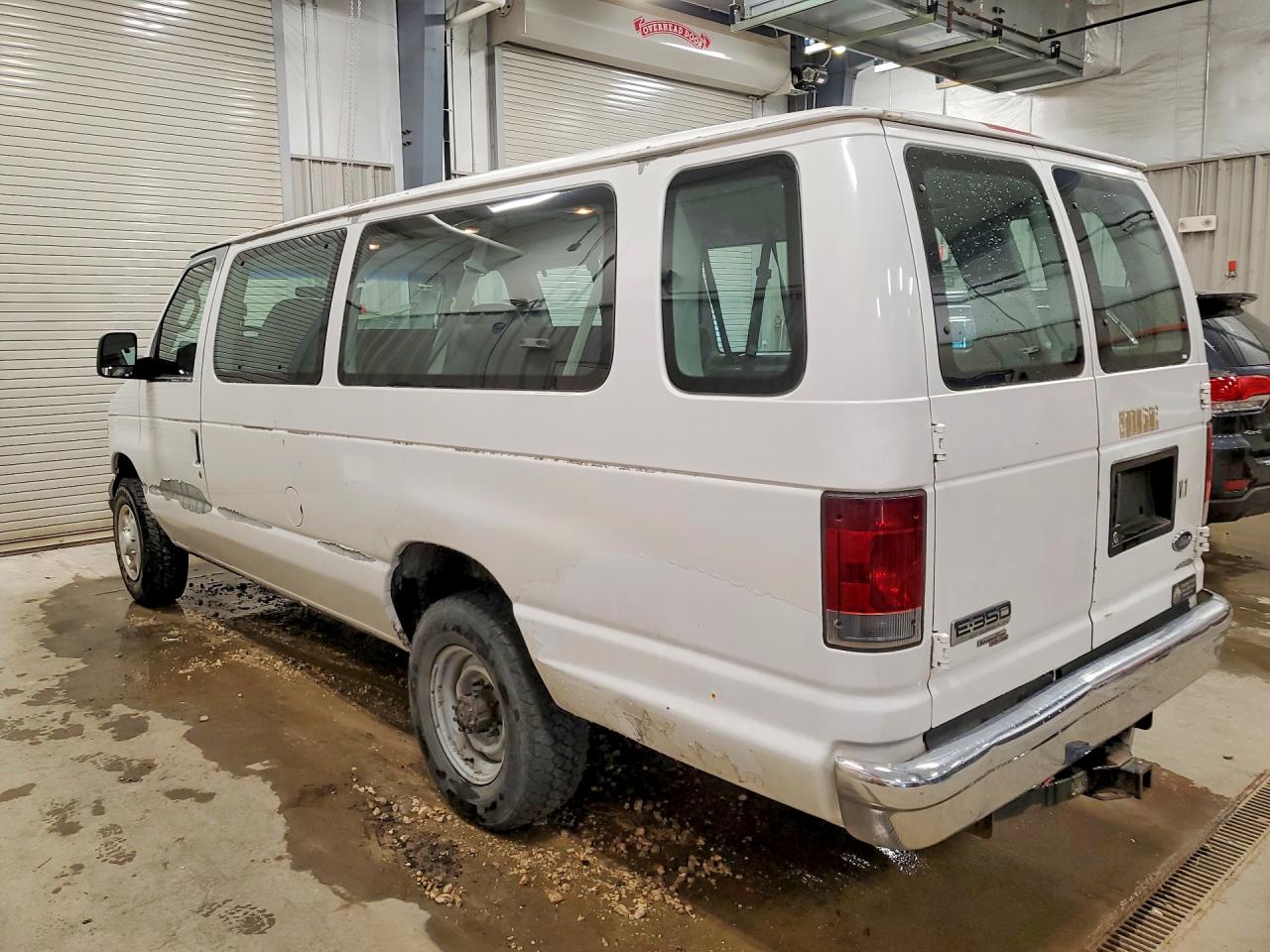 1FBSS31L96DA84483 · 2006 FORD ECONOLINE · 2/13