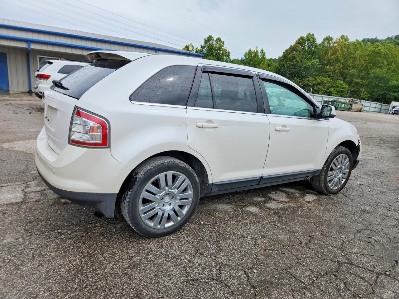 2FMDK3KC0ABA32365 · 2010 FORD EDGE · 3/13