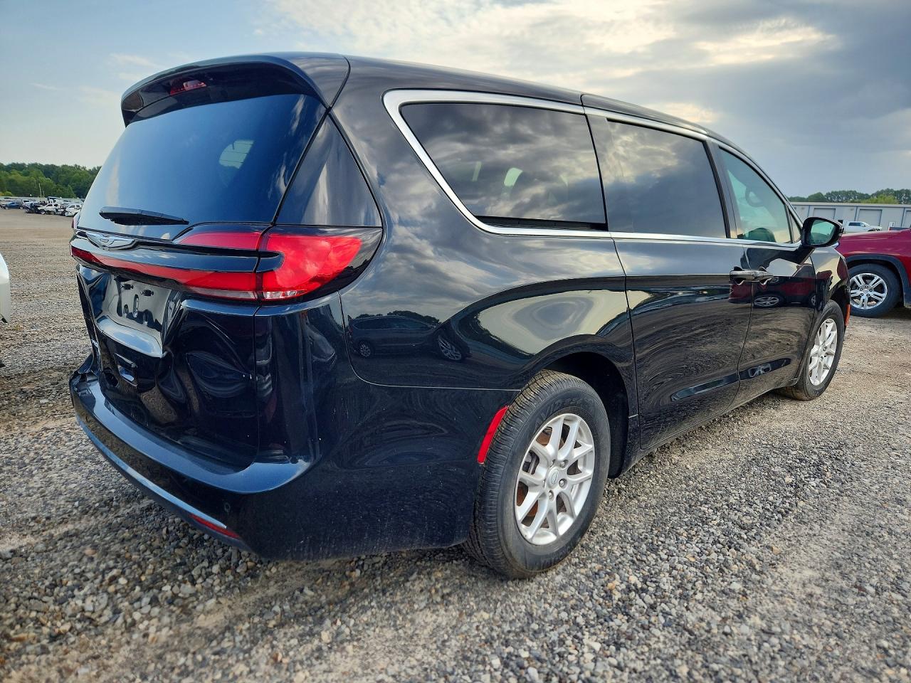 2C4RC1BG9TR168387 · 2026 CHRYSLER PACIFICA · 3/14