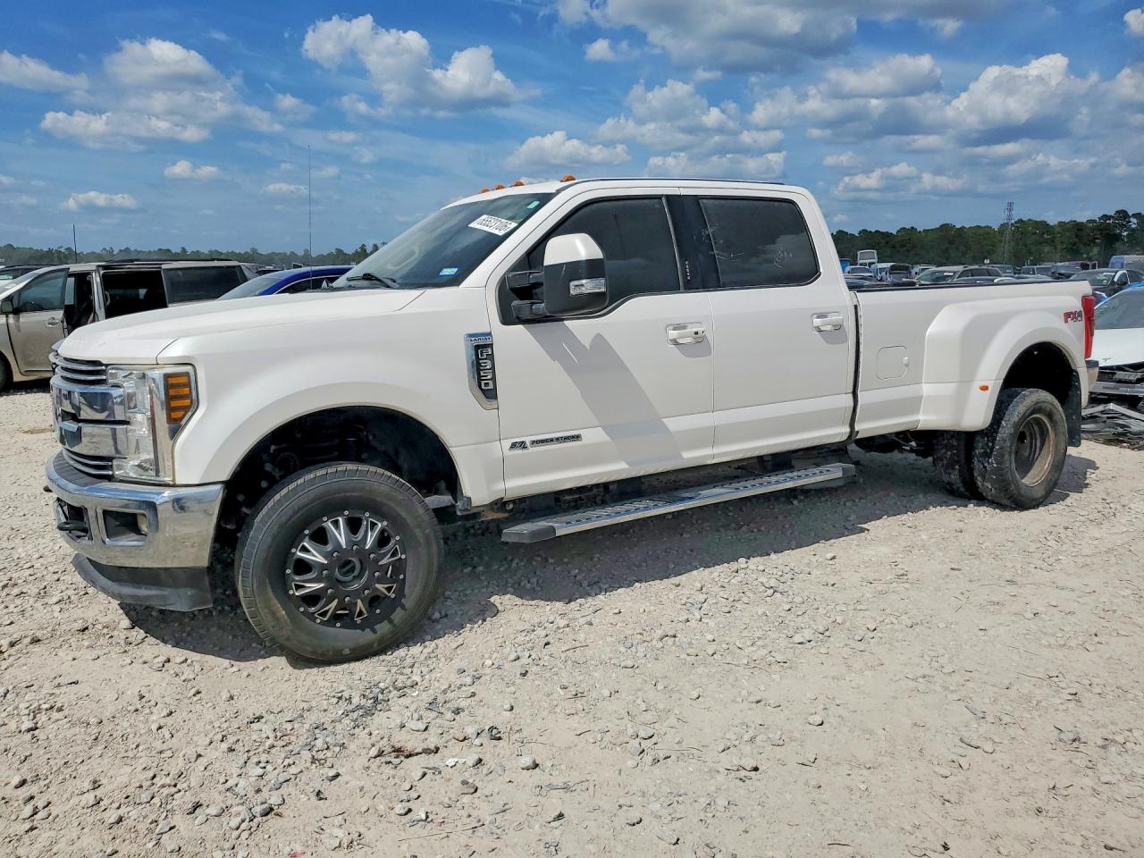 1FT8W3DT3JEC98653 · 2018 FORD F350