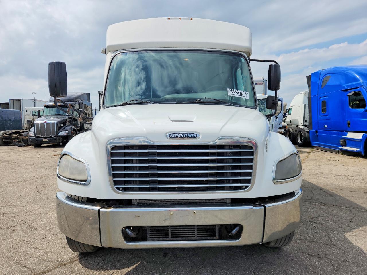 1FVACXDT8EHFJ3408 · 2014 FREIGHTLINER M2 · 5/13